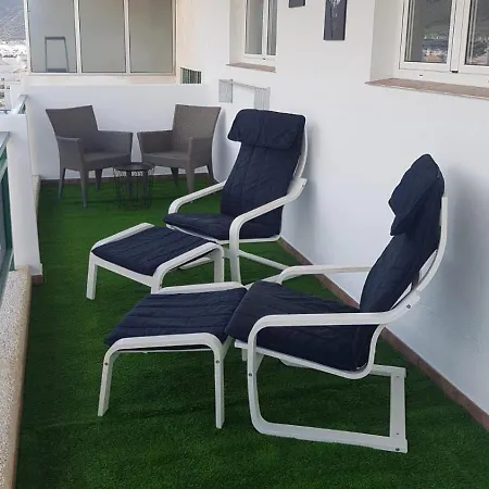 Comodoro ארונה